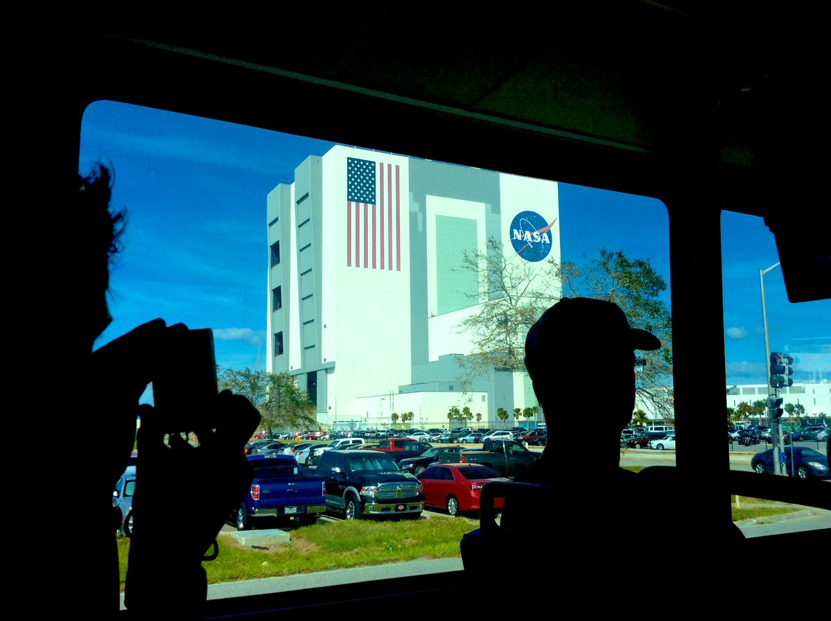 Mark Thomas tweet media