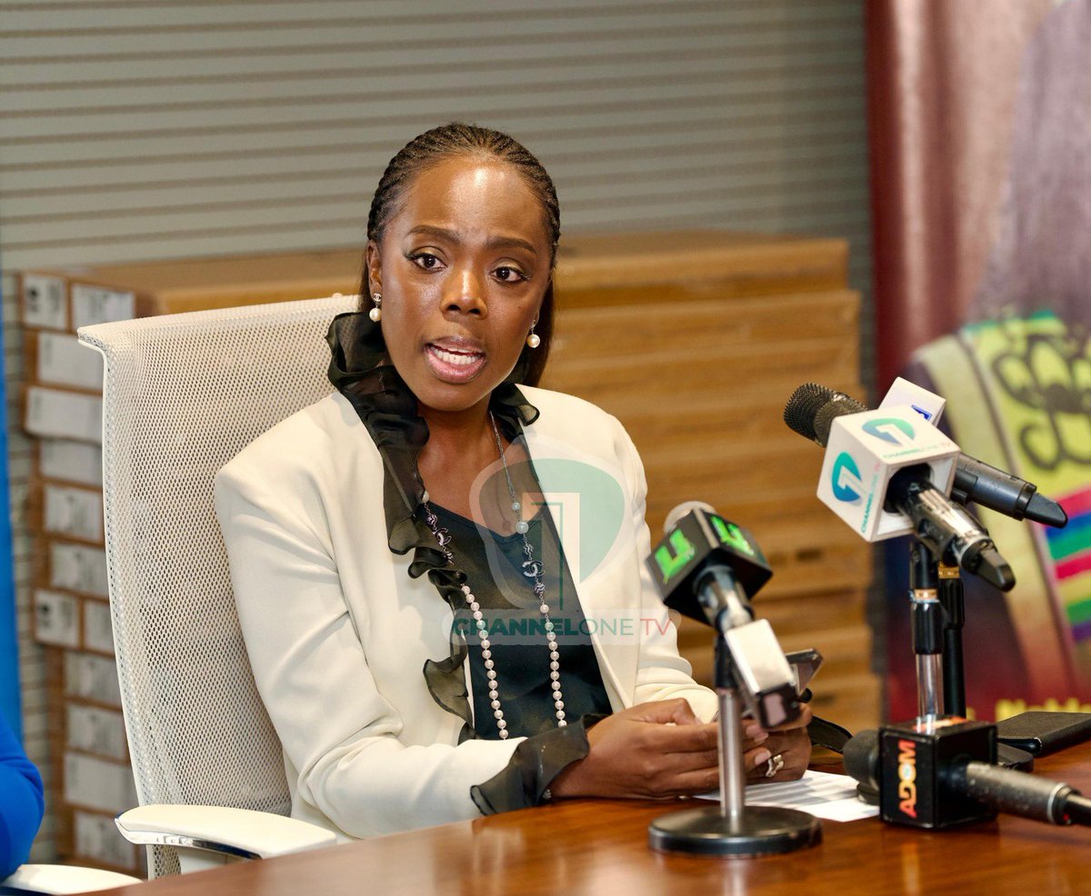 Channel1TVGHA's tweet image. PHOTOS: Ecobank Ghana donates the final batch of 100 laptops to the University of Ghana, completing its three-year “One Student, One Laptop” pledge of 300 laptops.

#ChannelOneNews #Education #DigitalLearning #EcobankGhana #UniversityOfGhana