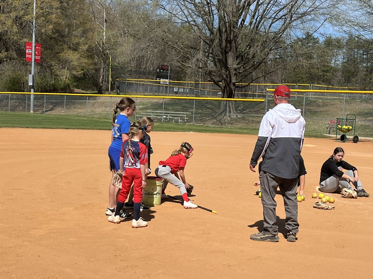 East Surry Softball tweet media