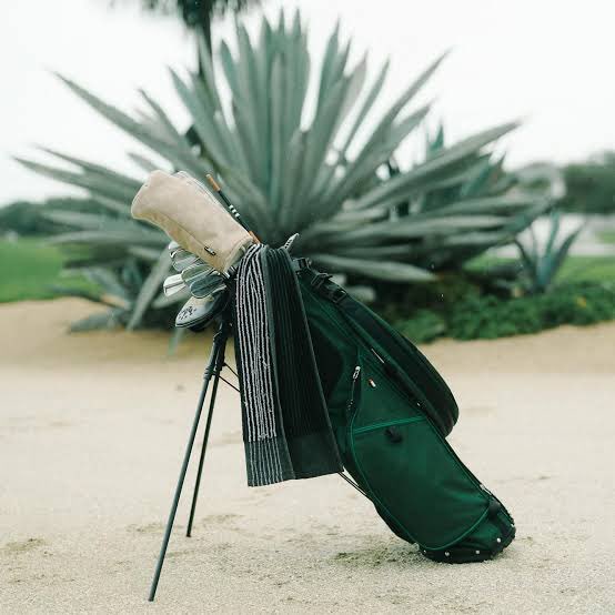 Thwack Nicklaus tweet media