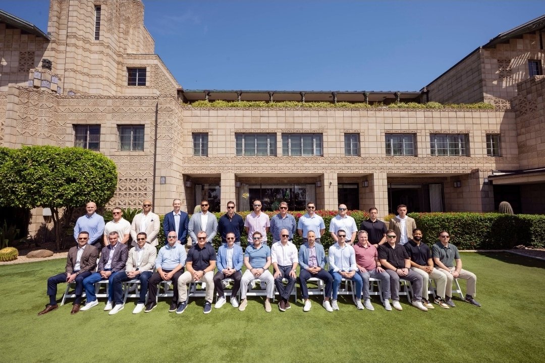 TbeSwangin's tweet photo. @CFCBears Here’s the annual GM photo from the league meetings in Phoenix—and Matt Ryan is nowhere to be found.

Per the NFL, he’s the Falcons’ GM.

More evidence #DaBears deserve those comp picks.

Thoughts @CFCBears ? https://t.co/WHkSucZjdF