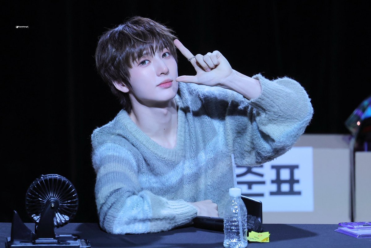 Pyostory tweet media