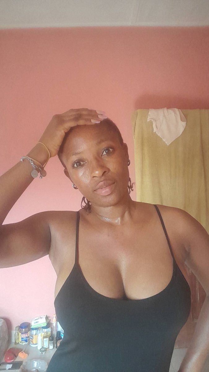 Pretty chichi 🎀 tweet media