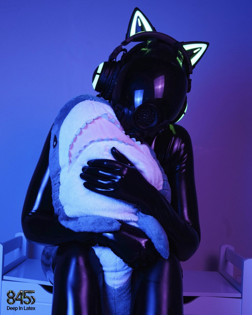 Deep In Latex || ⬡-Drone 8455 tweet media