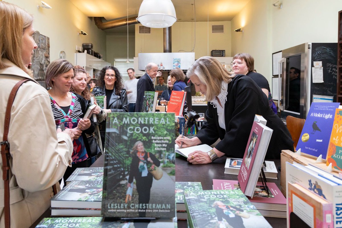 Montreal's tweet image. Need a little local gift idea??

This new cookbook might be a fun option! 🥕

📷 @evablue #montreal