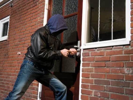WicaboNetwork's tweet photo. Vote on this poll: If an intruder enters your home uninvited, should it be legal to use deadly force?
Castle doctrine vs. reasonable force—where do you draw the line between protecting your family and taking a life? https://t.co/0oqOlUNQEq https://t.co/6XyxPPpY73