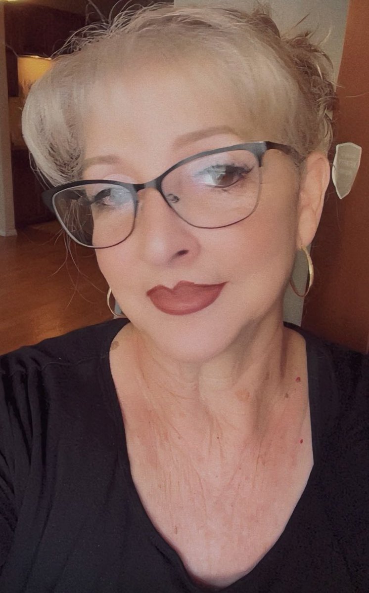 christine tweet media