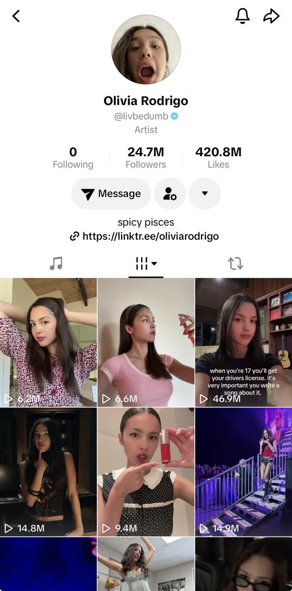 TT loves olivia ♡ tweet media