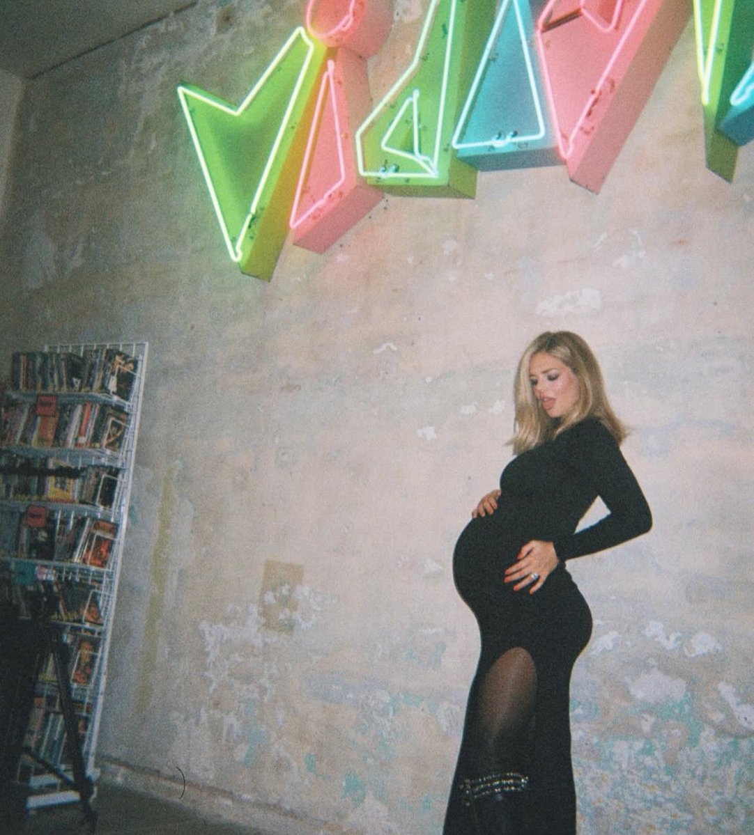 𝒇𝒓𝒂𝒏 ❤️🔥 tweet media