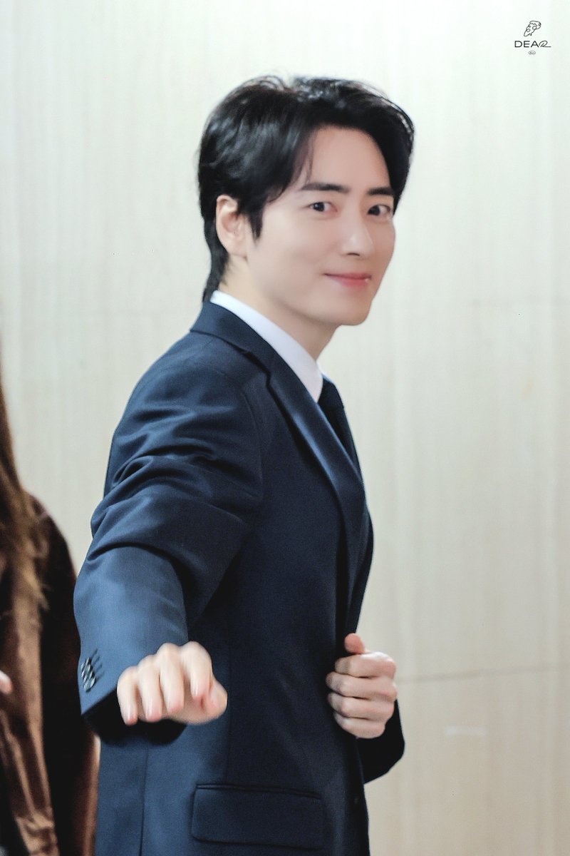 ᴅᴇᴀʀ ᴊʜ tweet media