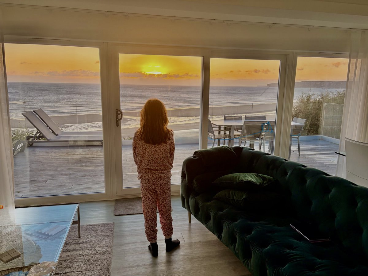 Filey Beach House tweet media