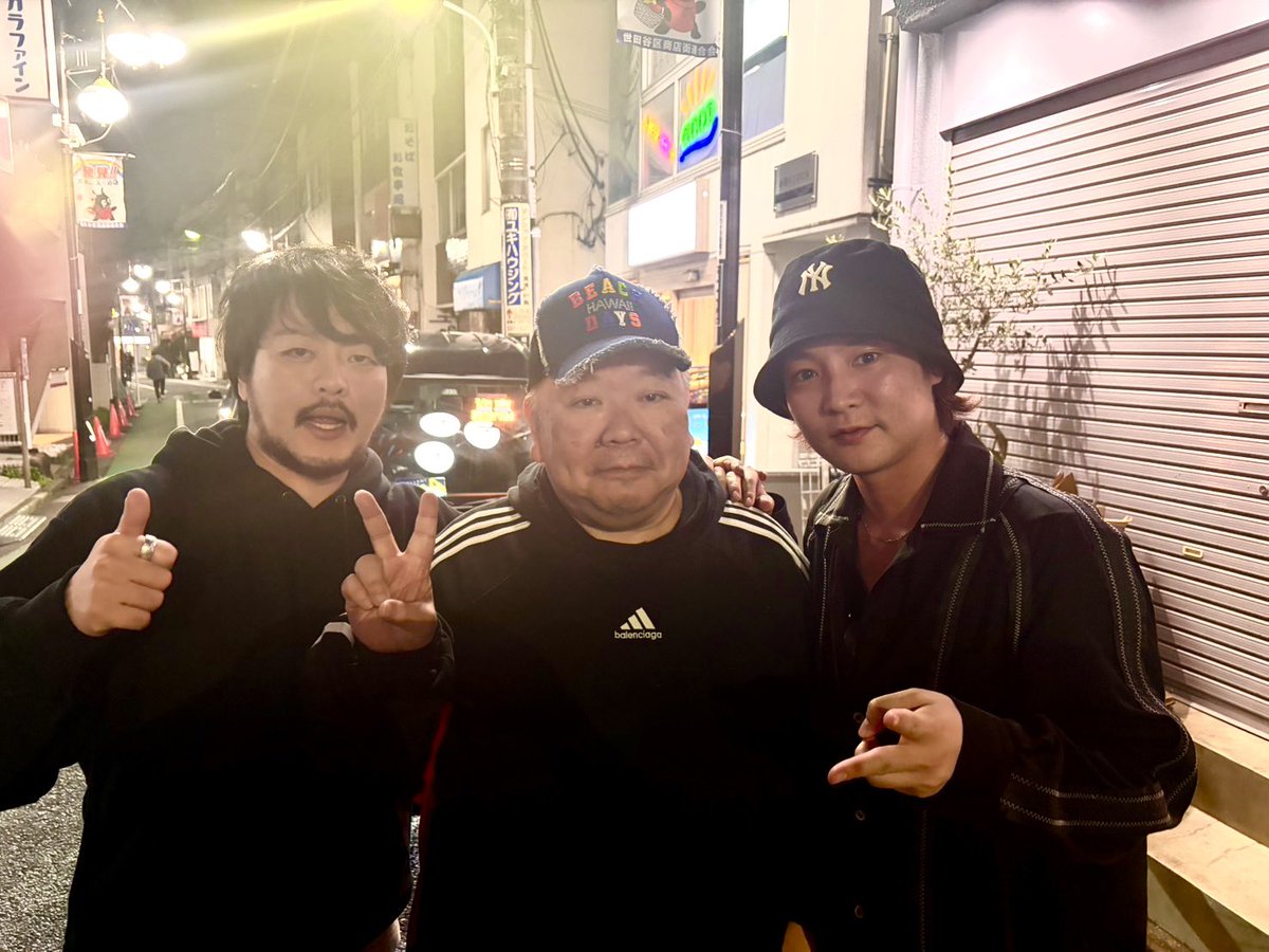 EVEANDCLARA's tweet photo. WCS同期の石原菅野、後輩21期元バリ3の稲富神野と久々集まって
めちゃめちゃ楽しい5時間！

水ダウのドッキリ企画で
菅野からリアルに
返してもらった30万円、
今日きっちり
使わせていただきました😊

#ワタナベコメディスクール
#水曜日のダウンタウン https://t.co/f4GSjTjz9d
