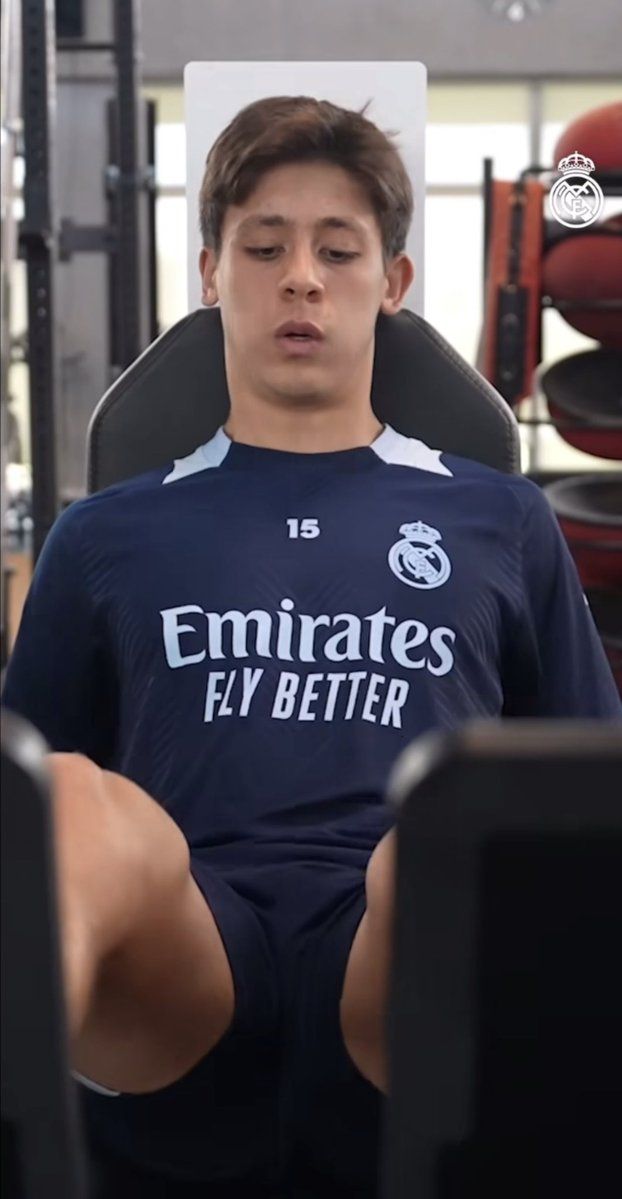 Hot players tweet media