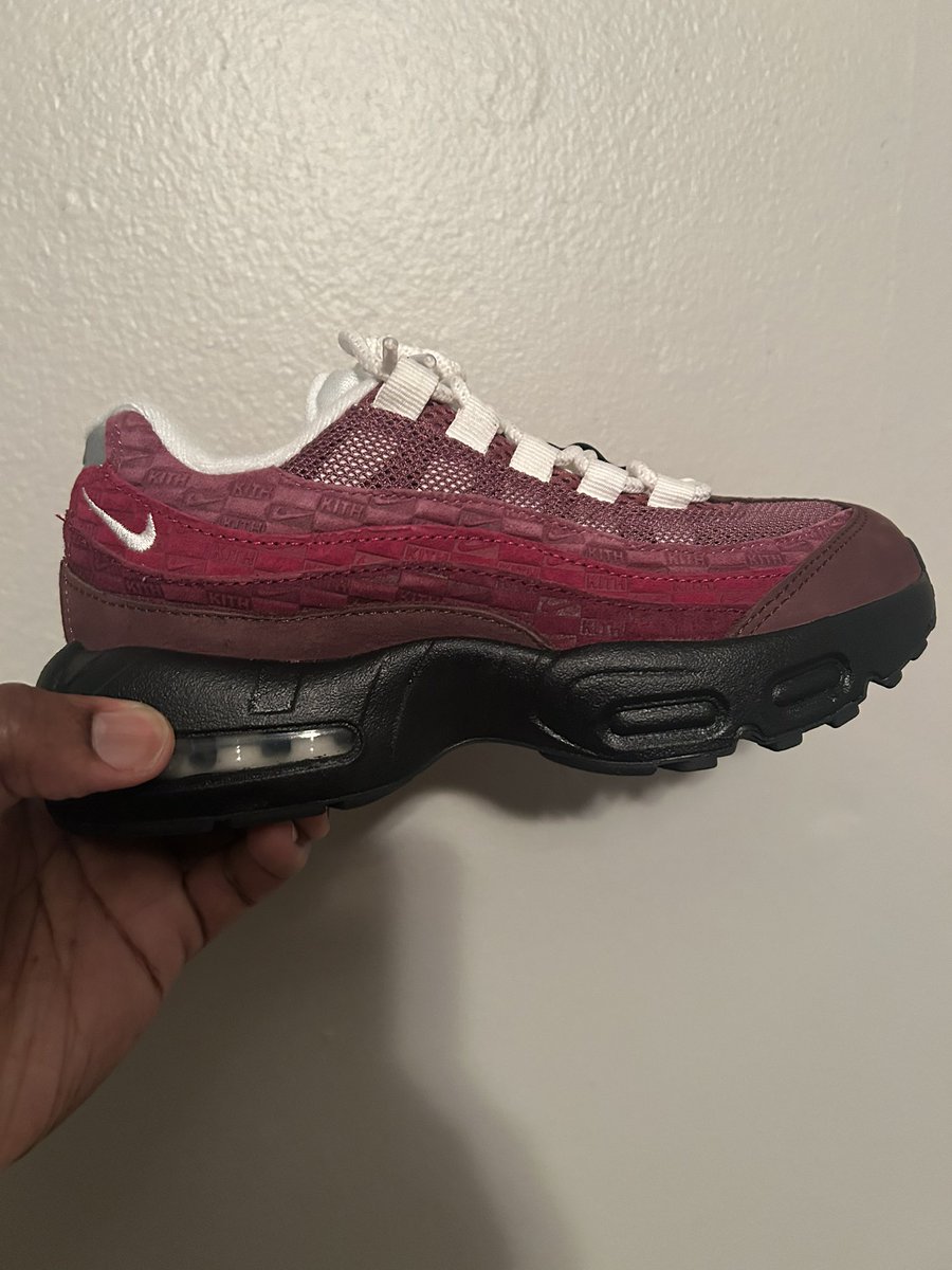 Mike Clout tweet media