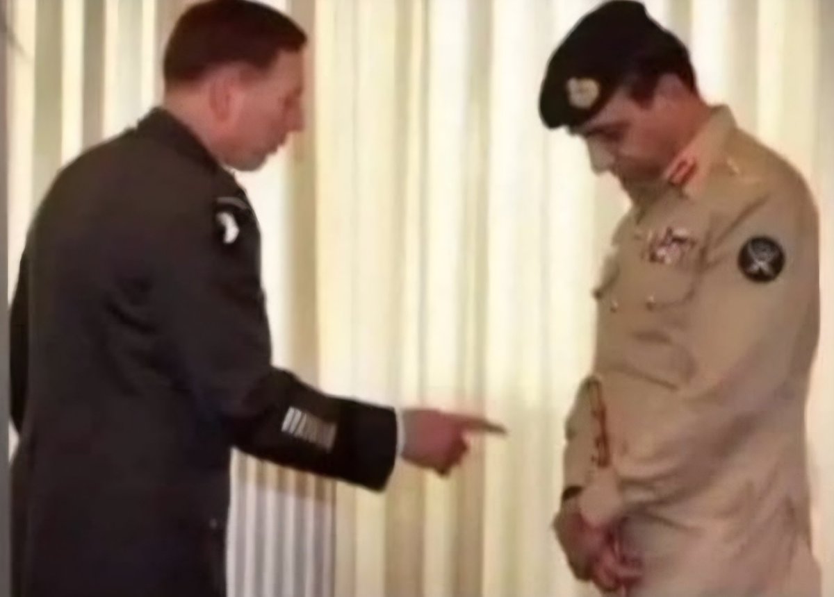 پری زاد tweet media