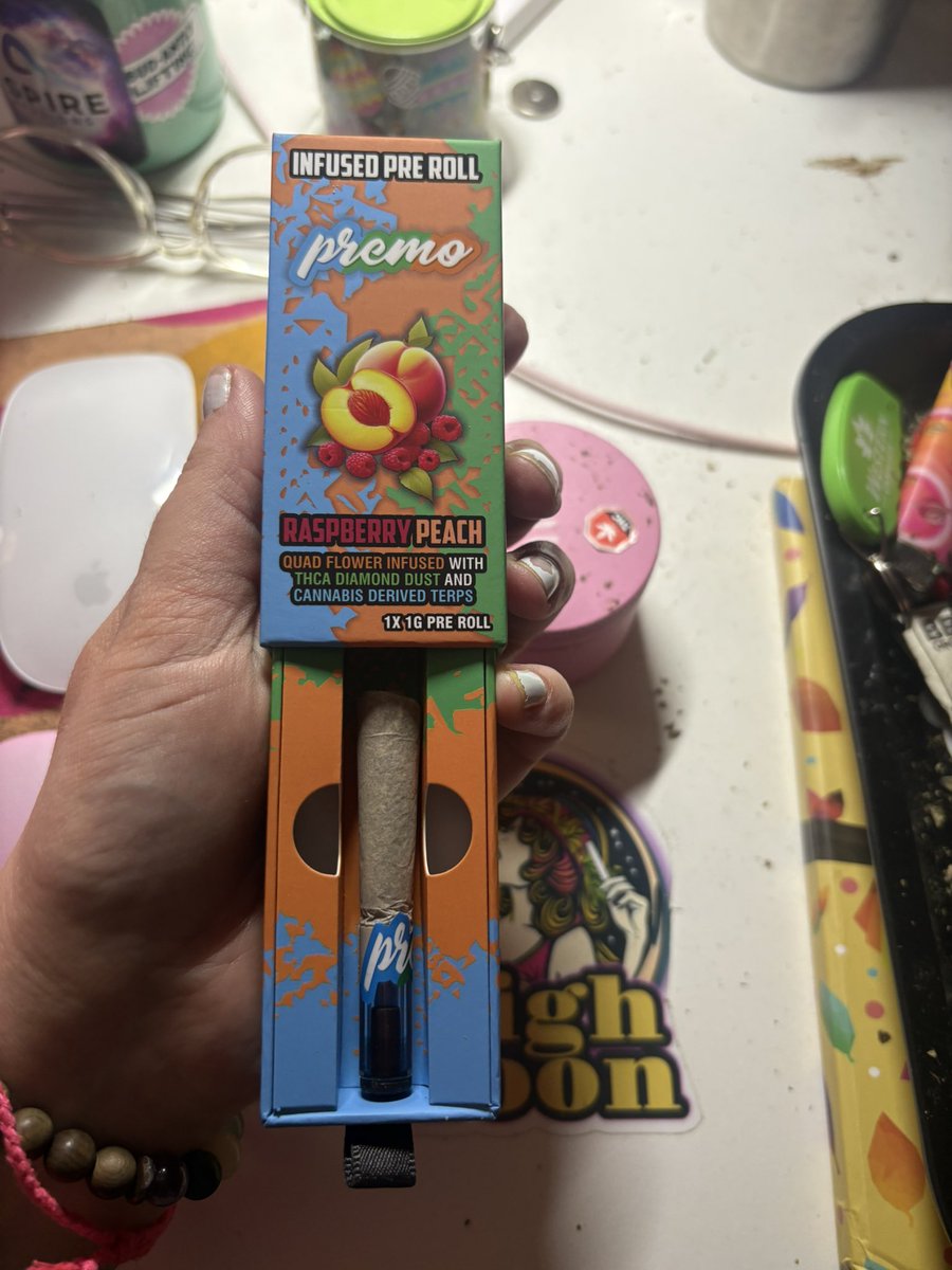 Jess 🌙🇨🇦 tweet media