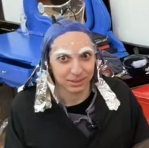 AK!VALEN tweet media