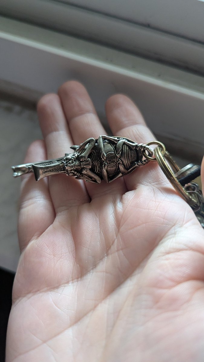 Bugs Enjoyer ™ tweet media