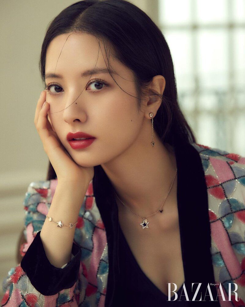 kjyloversclub's tweet photo. bona of the day! https://t.co/rNBZrtM5S1
