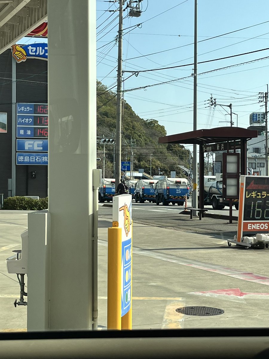 ファミコンバカ tweet media