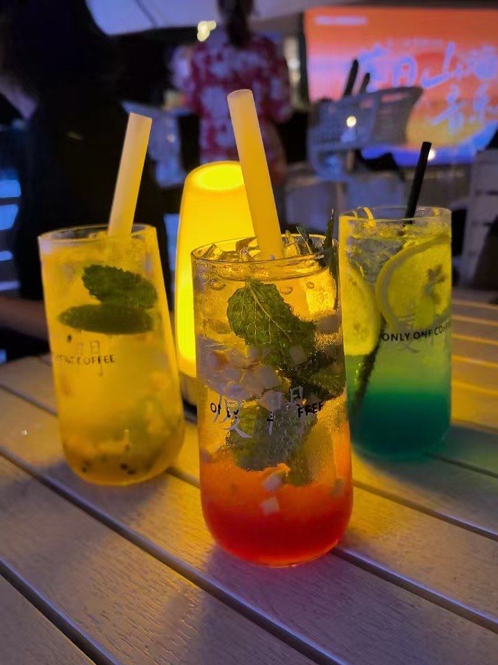 ylliw57's tweet photo. Chasing sunsets, sipping iced drinks, and letting time slow down—this is what lazy afternoons are made of https://t.co/BGdryQlDpr