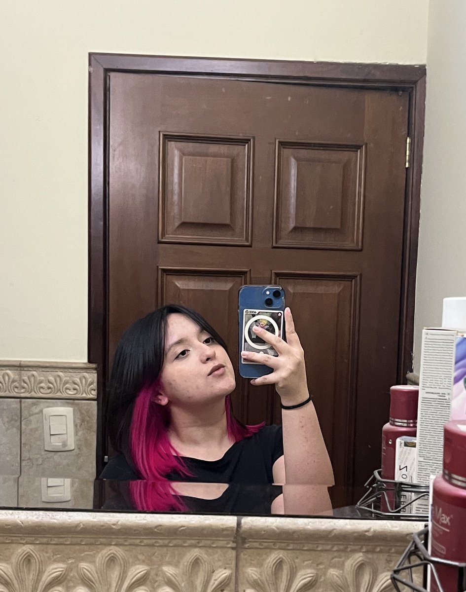 valeria 🍋 tweet media