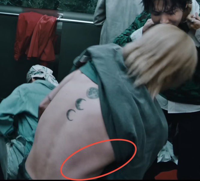 GodKingJimin¹³ tweet media