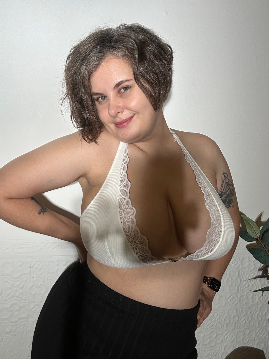 NaughtyMermaidEva tweet media