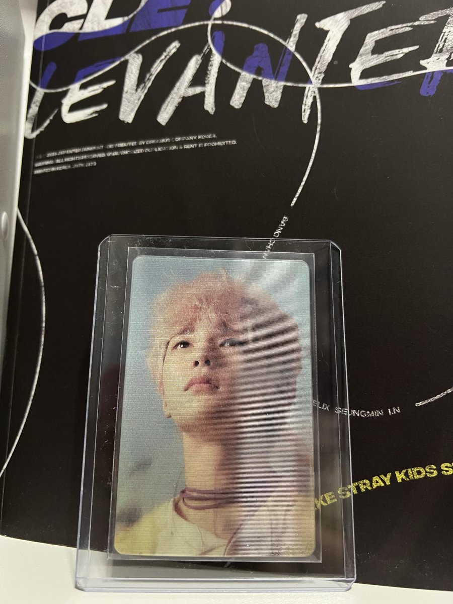 isa VAI VER O SKZ DNV tweet media