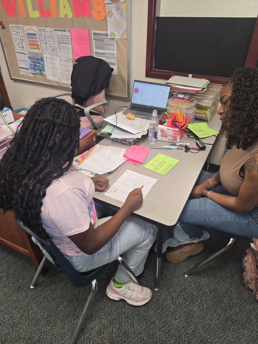 MrsFlegeance's tweet image. Small group and one-on-one, data-driven instruction is essential for student success. Loving the strong, intentional conversations happening in 5th grade! #MathMatters  #SmallGrpup #DataDriven