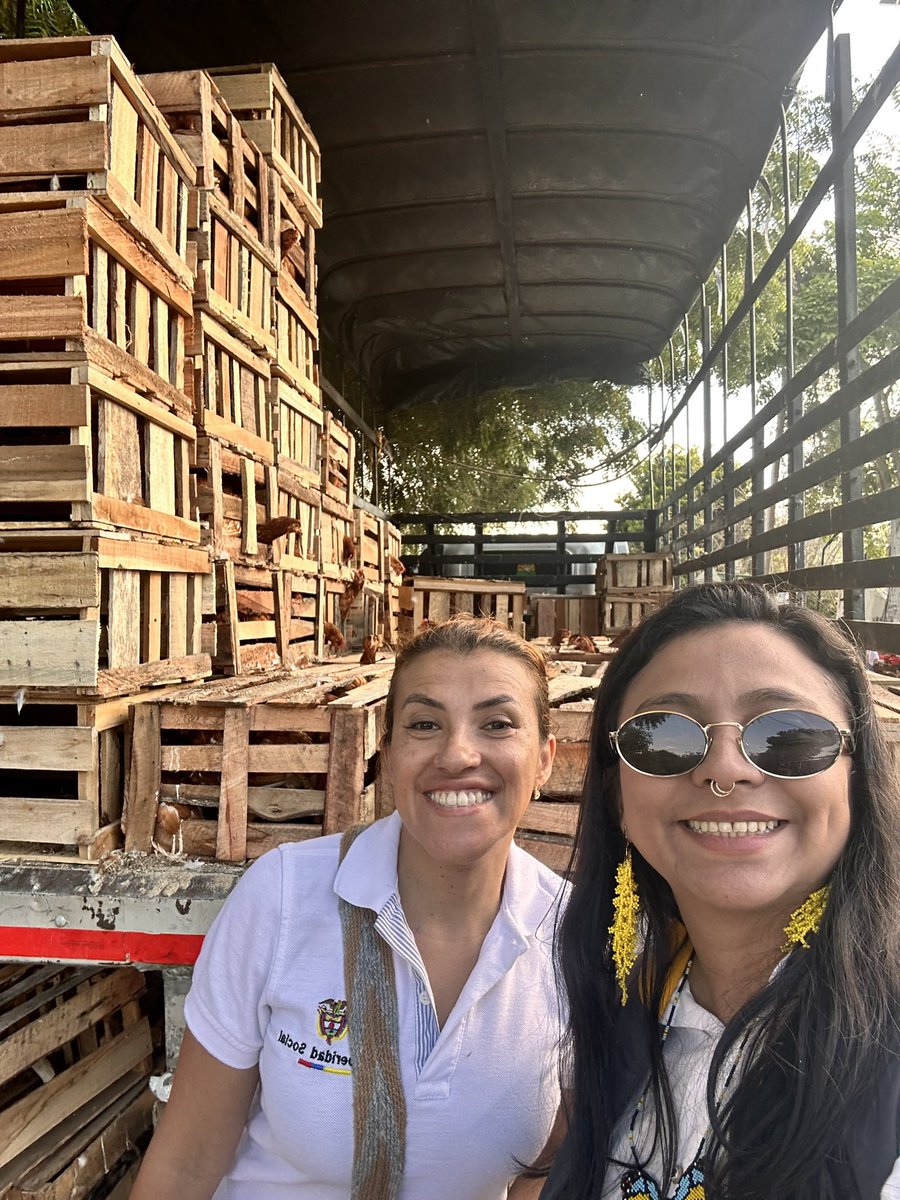 MelissaObregonL's tweet image. Fortalecemos #ReSA en Galapa, Luruaco y Repelón, entregando insumos agrícolas y pecuarios a 1,200 familias para fomentar el autoconsumo. En Santo Tomás, Soledad y Malambo, el programa #HambreCero beneficiará a 2,800 familias con entregas periódicas de alimentos.