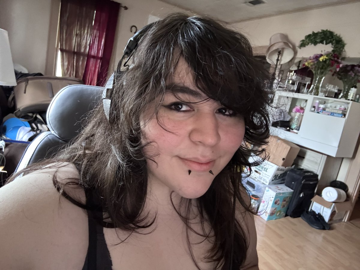 Renee🦴🐶 tweet media