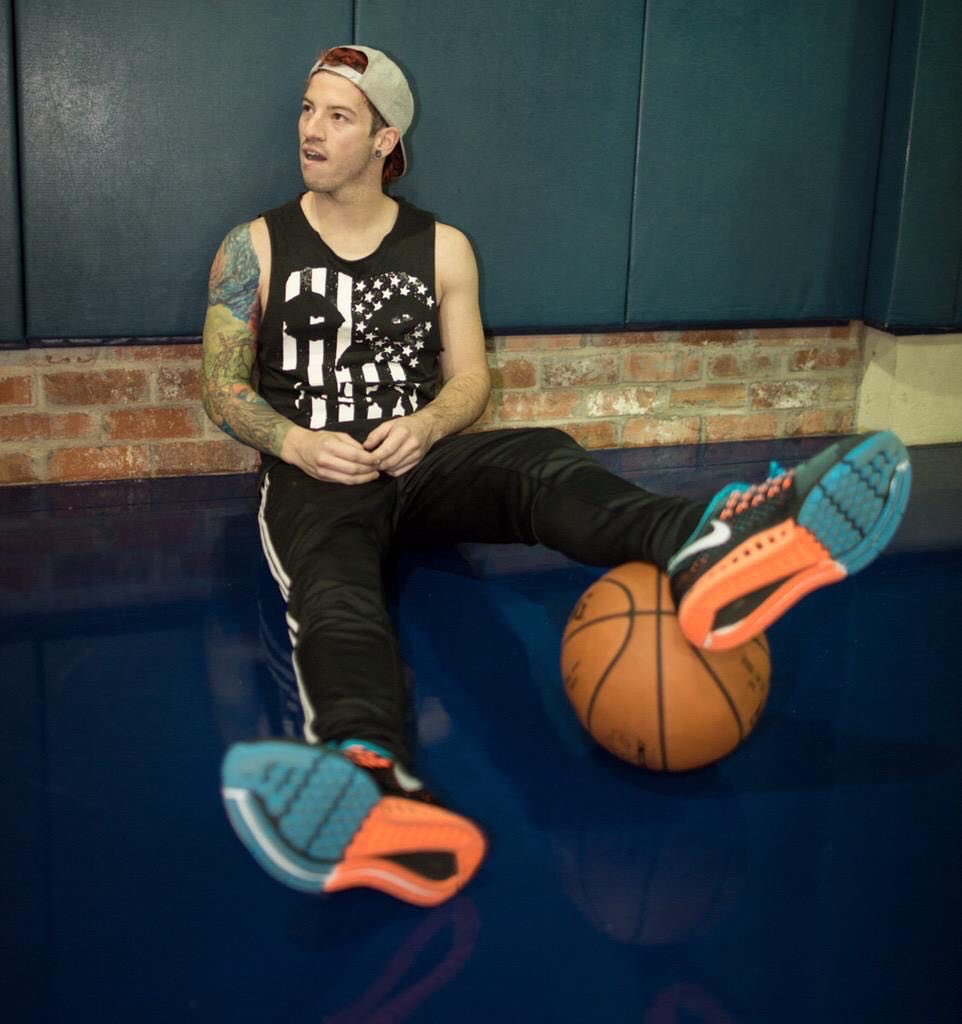 brin ⊬.⋆｡ dema letter recipient tweet media