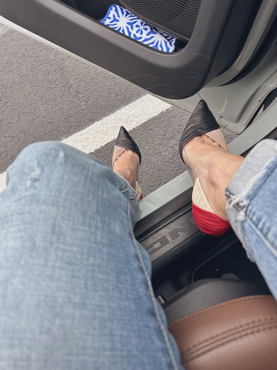 JML's Shoes tweet media