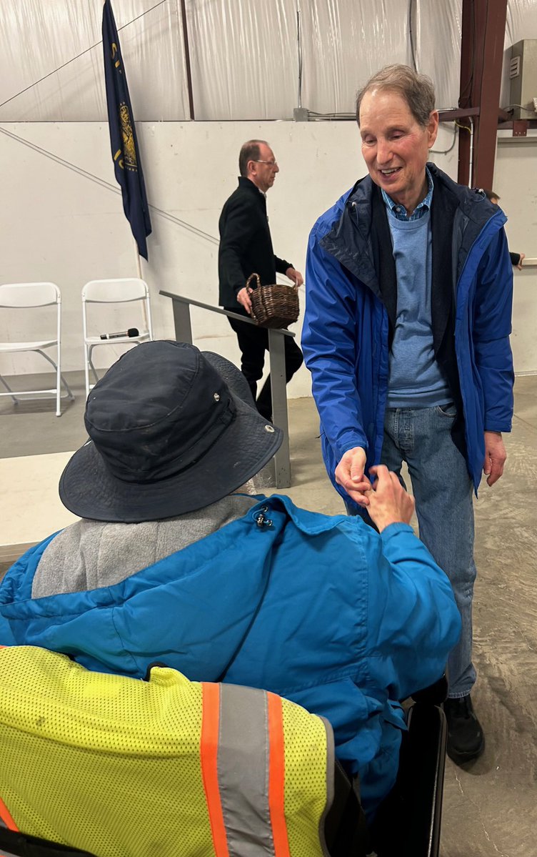 Ron Wyden tweet media