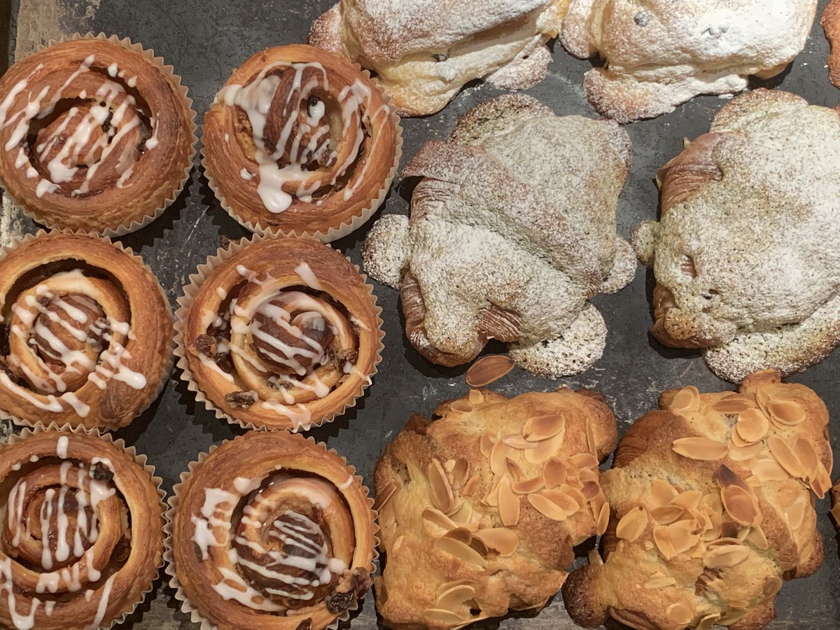 ファニバニ店主 tweet media