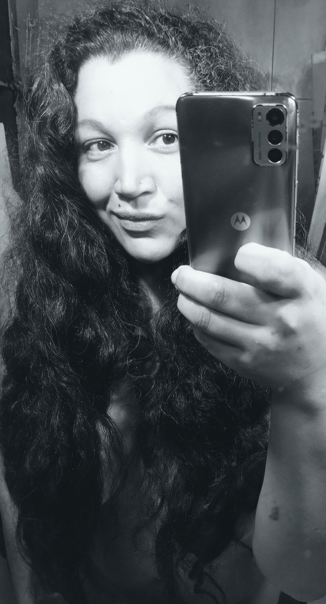 ᚲᚨᚱᛚᚨ tweet media