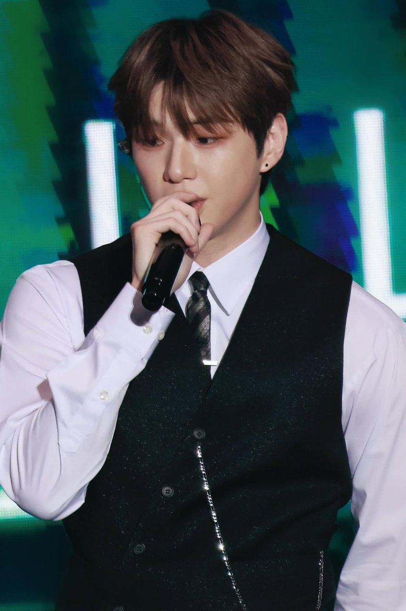 𝙞𝙣𝙚𝙫𝙖𝙣 ‹𝘴𝘵𝘢𝘺› tweet media