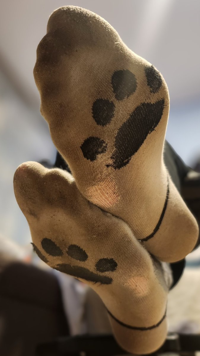 SOCK GIVEAWAY FOR 5000 FOLLOWERS🎉📷👣

Are you a sockslut and want to win a pair of well used musky boysocks?

🎉Requirements:
1. Like❤️
2. Follow➡️
3. Retweet 🔄
4. @ a fellow sockslut >:3

Spam, empty, blank accounts are ineligible to win!
International shipping except the 🇺🇸