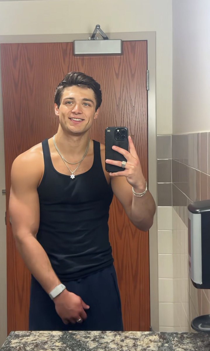 Asher Angel Updates tweet media