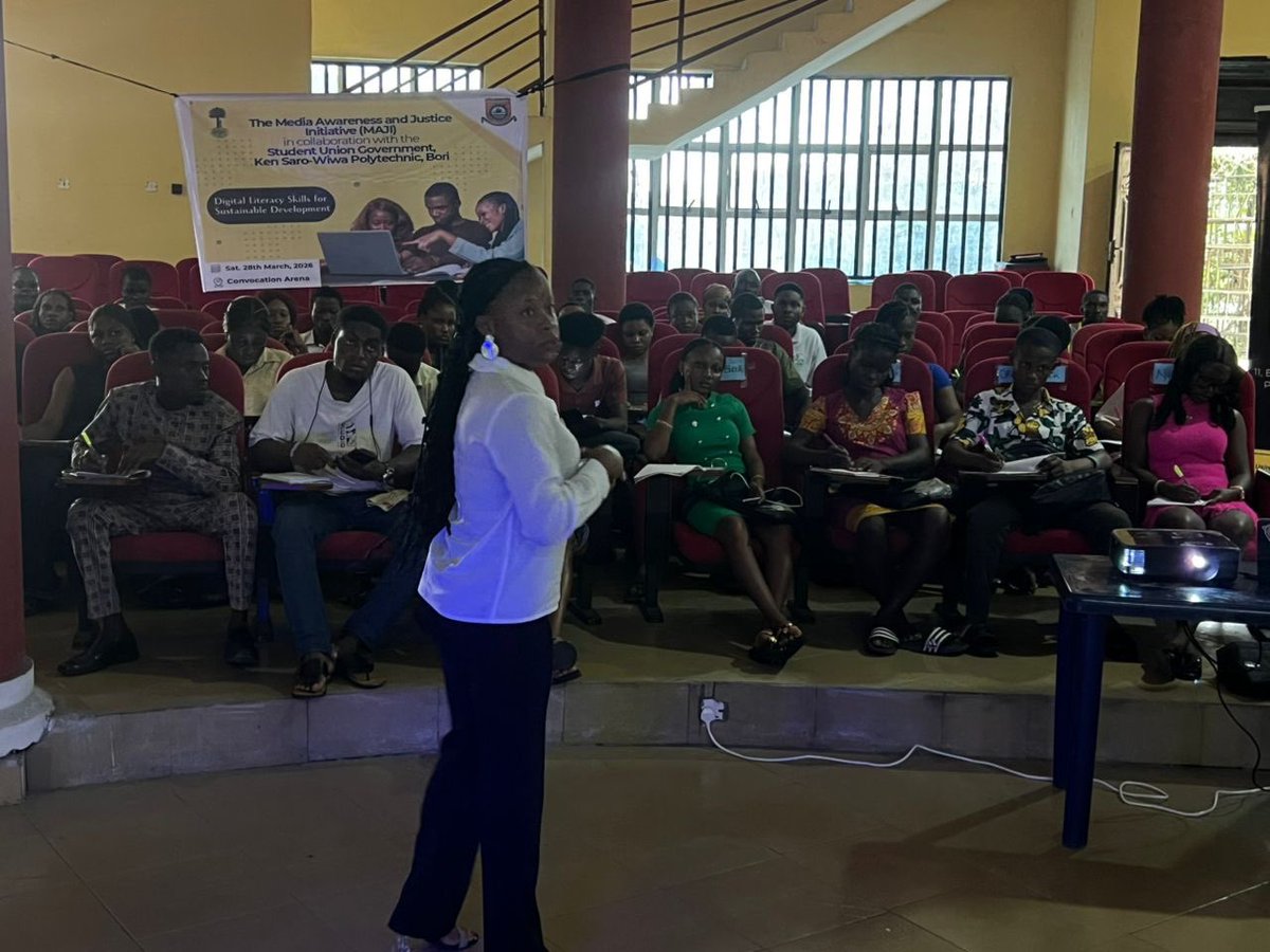 gloorry_'s tweet image. Dear God…

I know you are right there.

April is here. 

I know you have written my names for the good things

Happy New Month everyone 😊

#newmonth