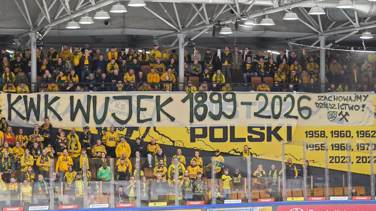 GRUCHA 🍐 tweet media