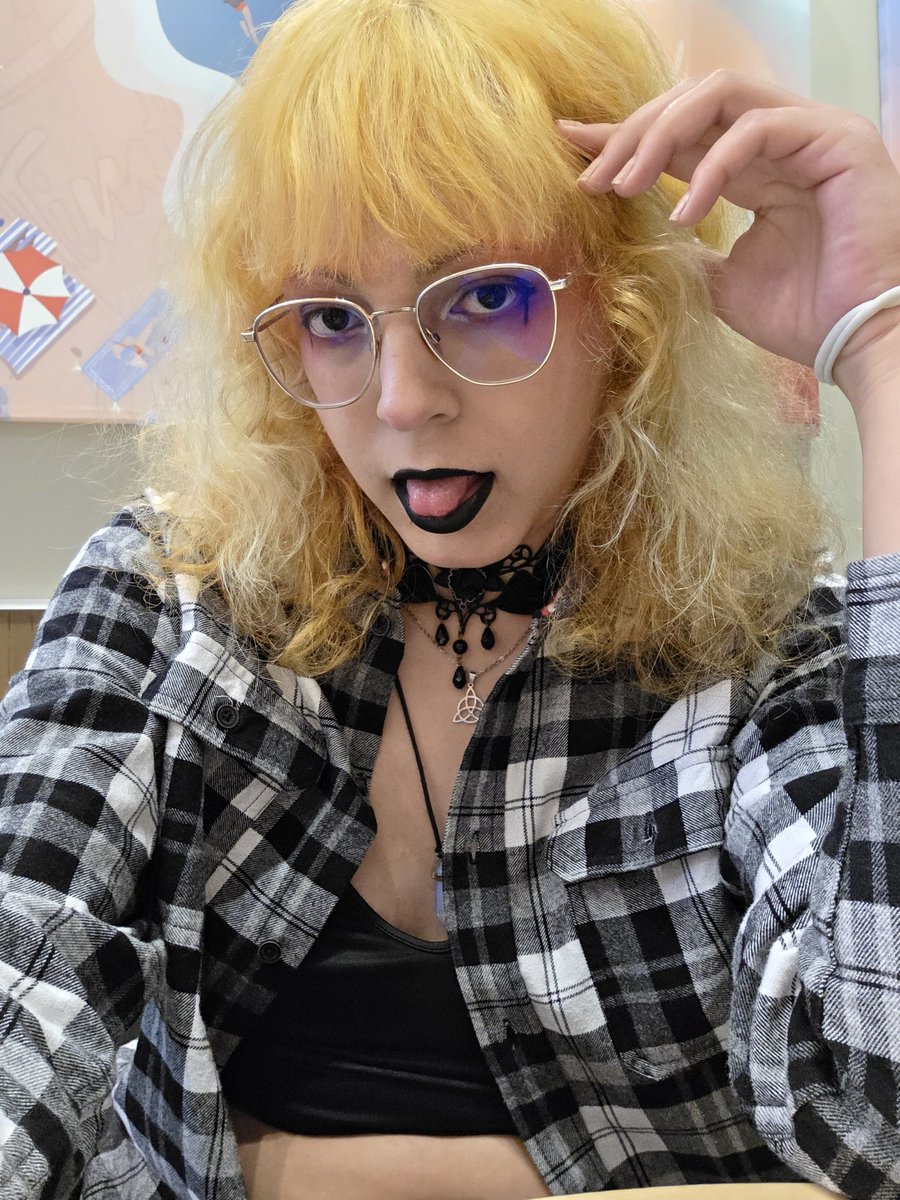 Mitzi Trap tweet media