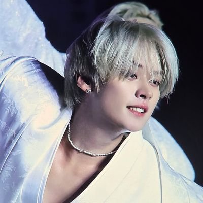 busetiny 𝄞⨾𓍢ִ໋ tweet media