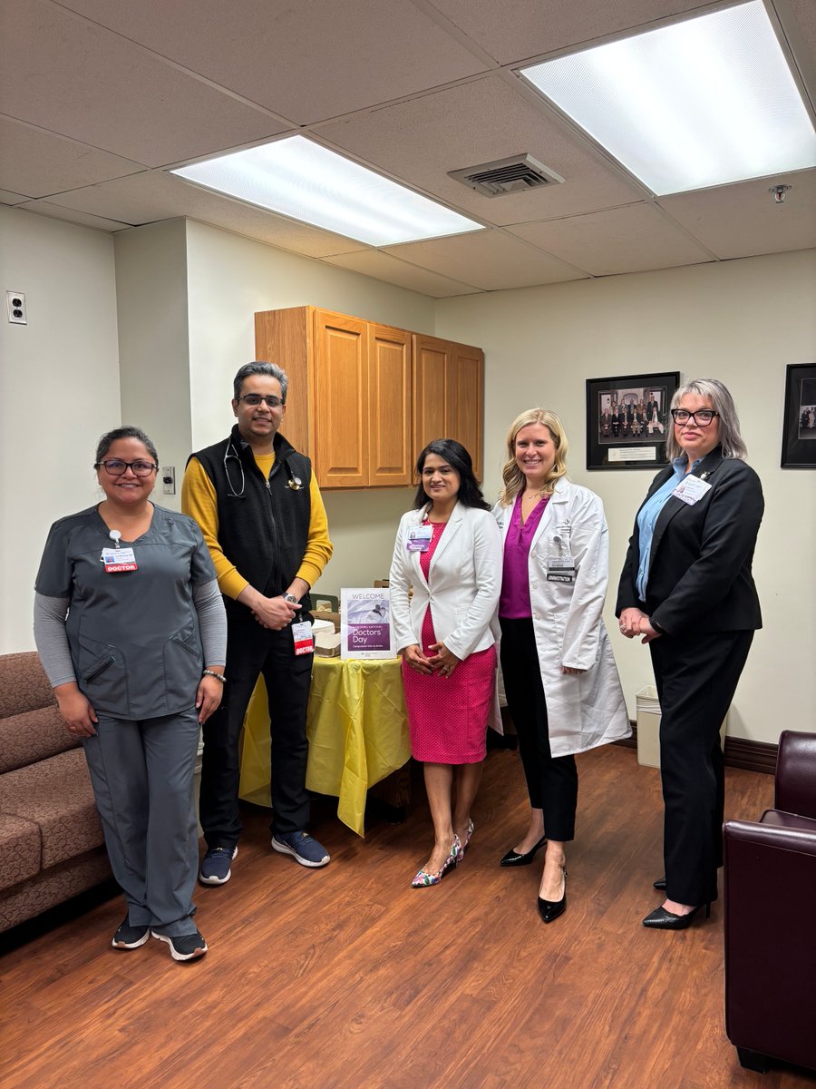 johnsonmemorial's tweet photo. Doctors Day offered an opportunity to recognize the physicians at Johnson Memorial Hospital who are committed to caring for our community with compassion and professionalism. https://t.co/HWo10GjC0W