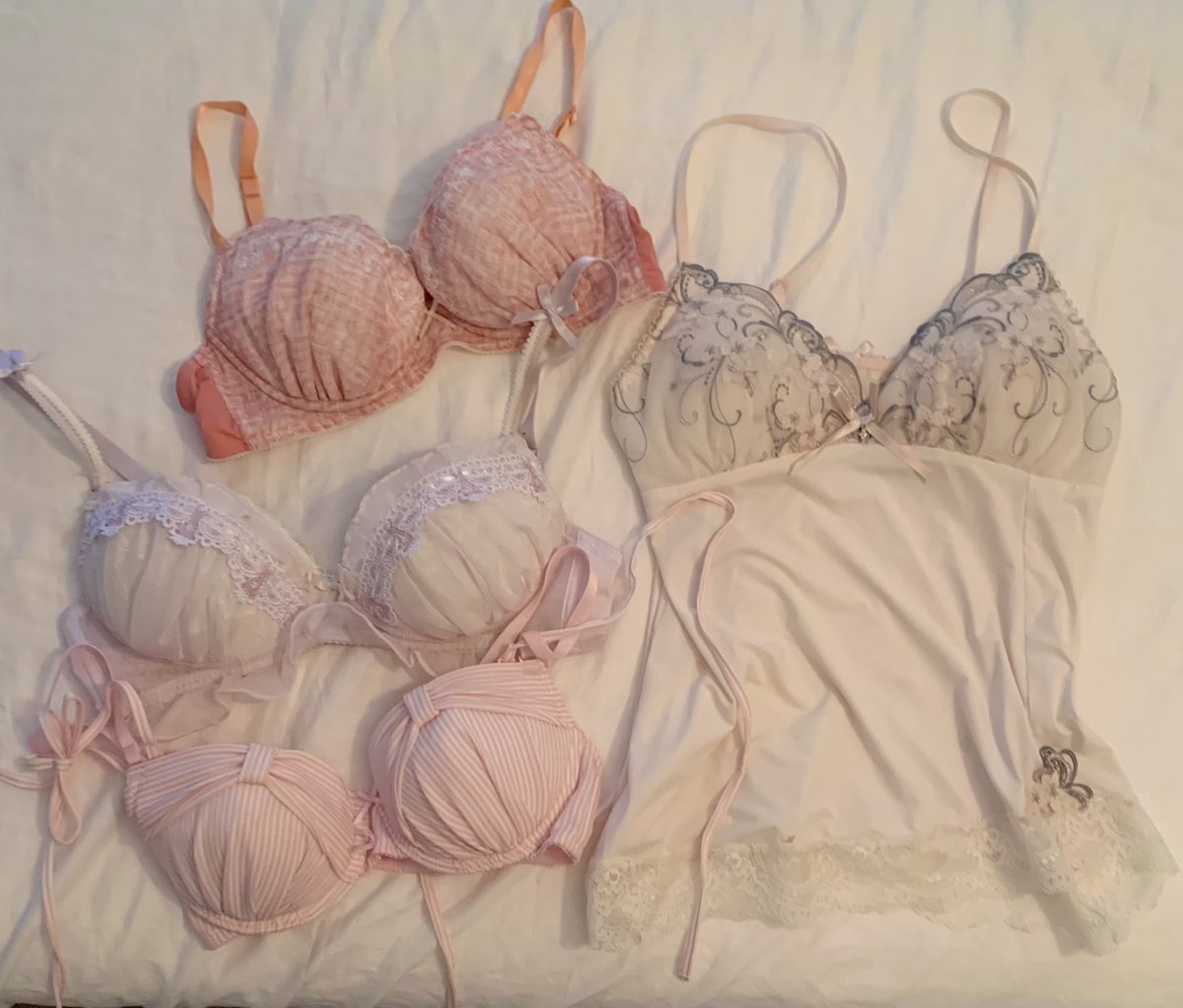 kara ♡ pinup artist ♡ tweet media