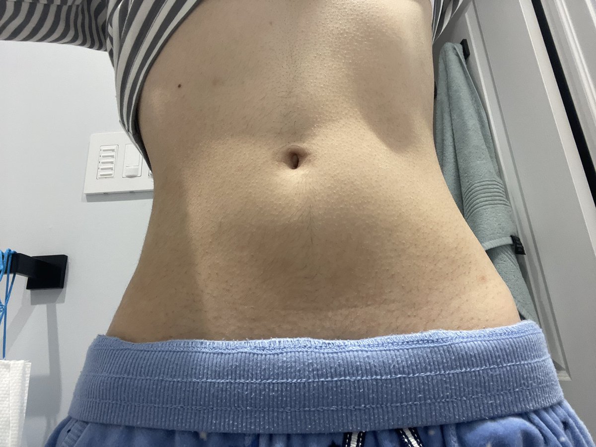 Ickyyllwgirl tweet media