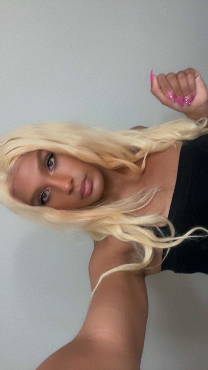 elleslayyer's tweet photo. Thriving https://t.co/pBf258i52Y