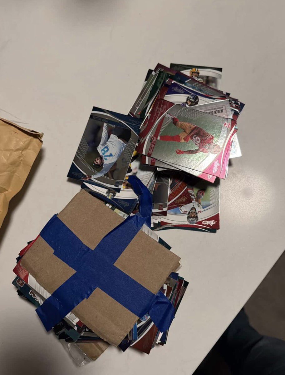 Boston Card Hunter tweet media