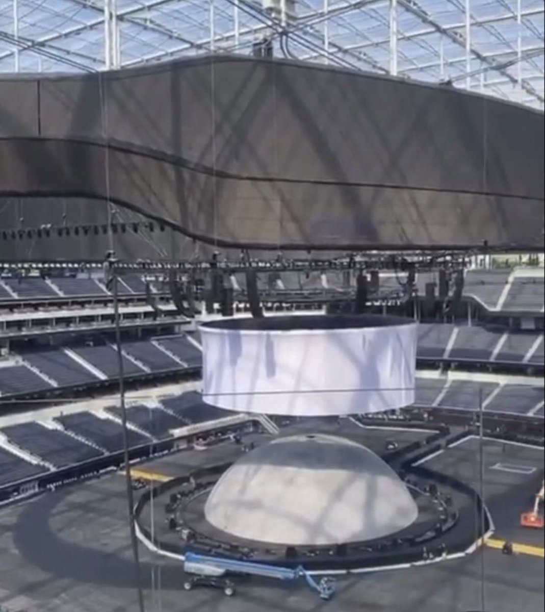 OnThatNote tweet media